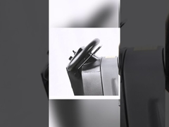 Kleine vloerreinigers van vierkante bakstenen