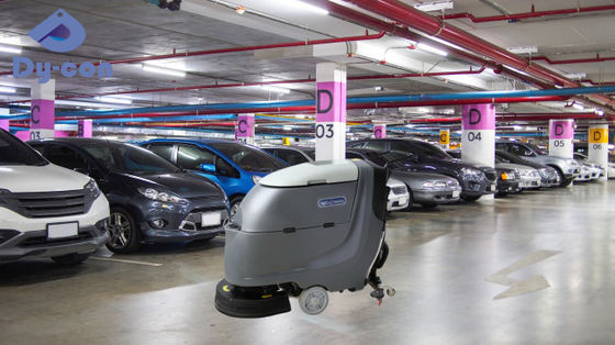 Rustige parkeergarage schoonmaker veegt bandenmerken en olie vlekken met 550W borstel motor en 800mm Squeegee breedte